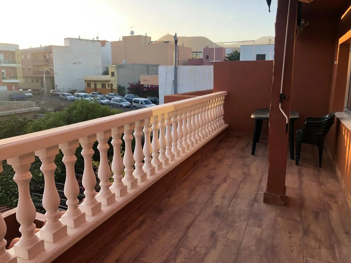 San Isidro. 2 rooms. Quiet terrace San Isidro